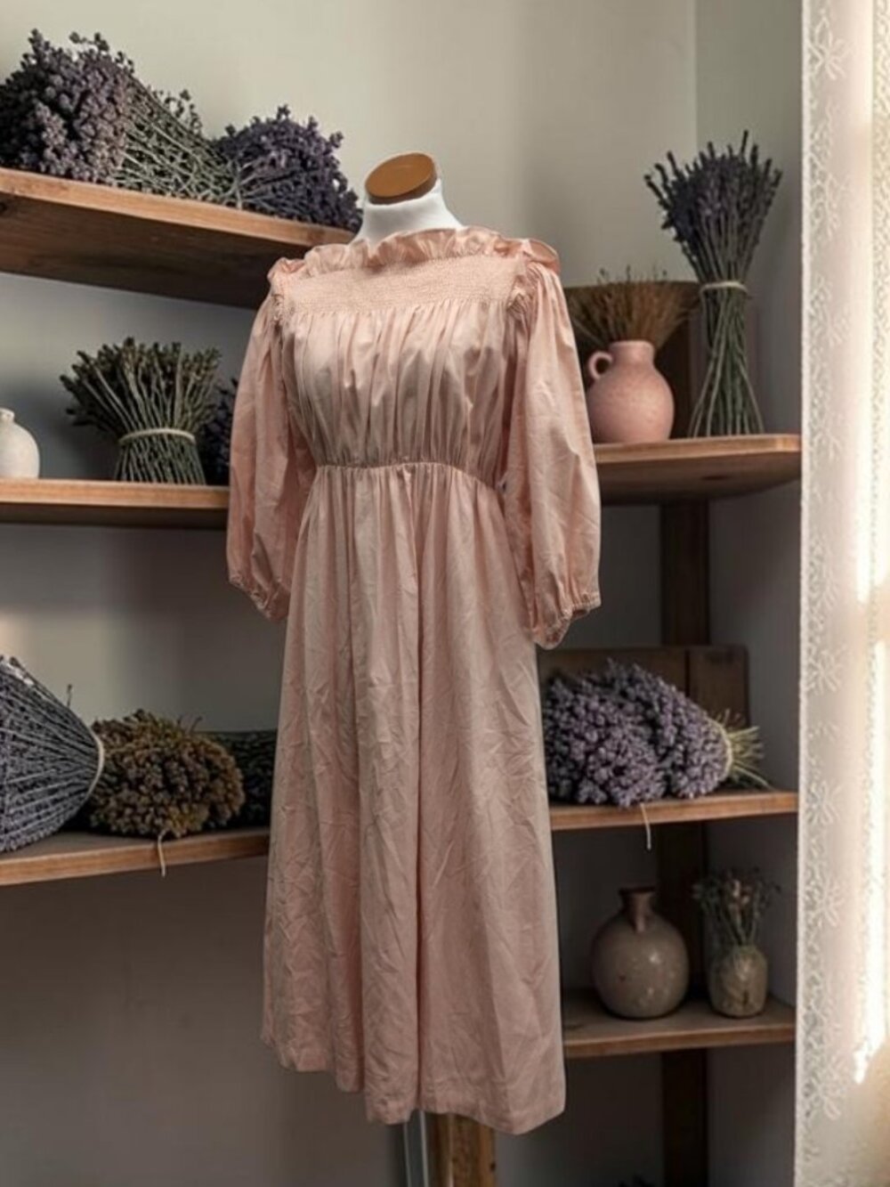 Minimal NWT Pink Smocked Bodice Dress – Size 20